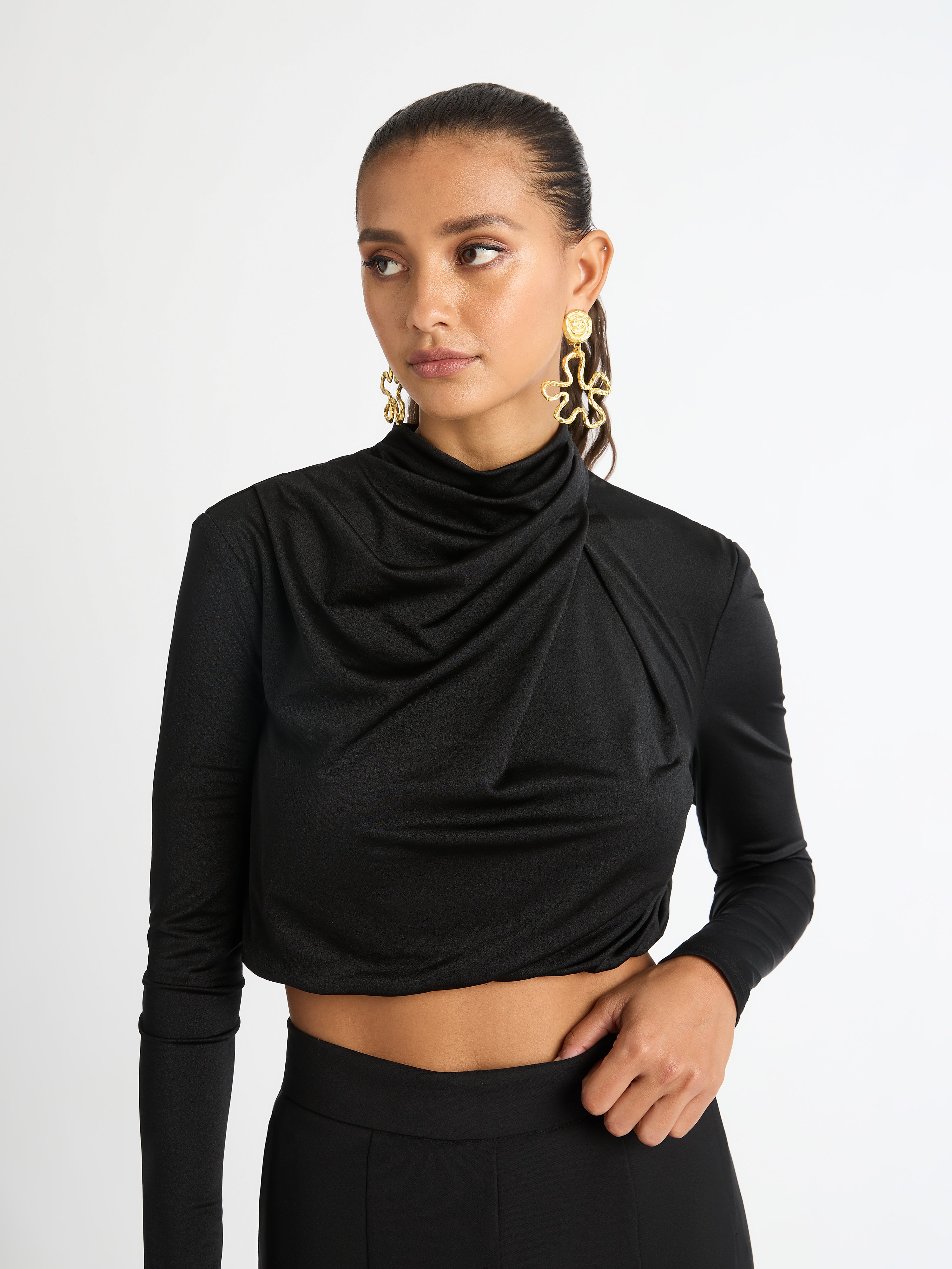 High Hopes Long Sleeve Top Black | Crop Tops | SHEIKE