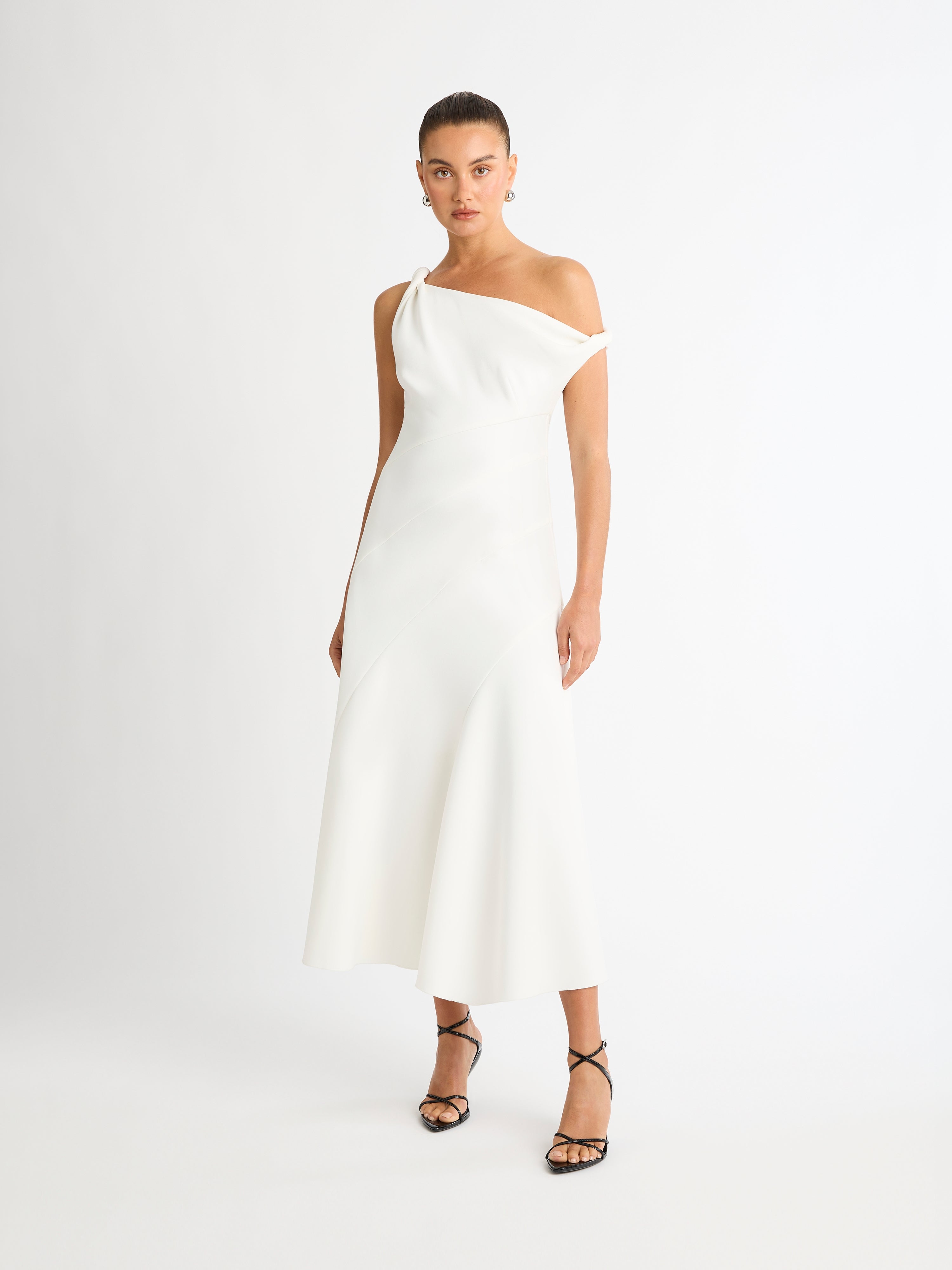 Momentum Dress White Evening Dress SHEIKE