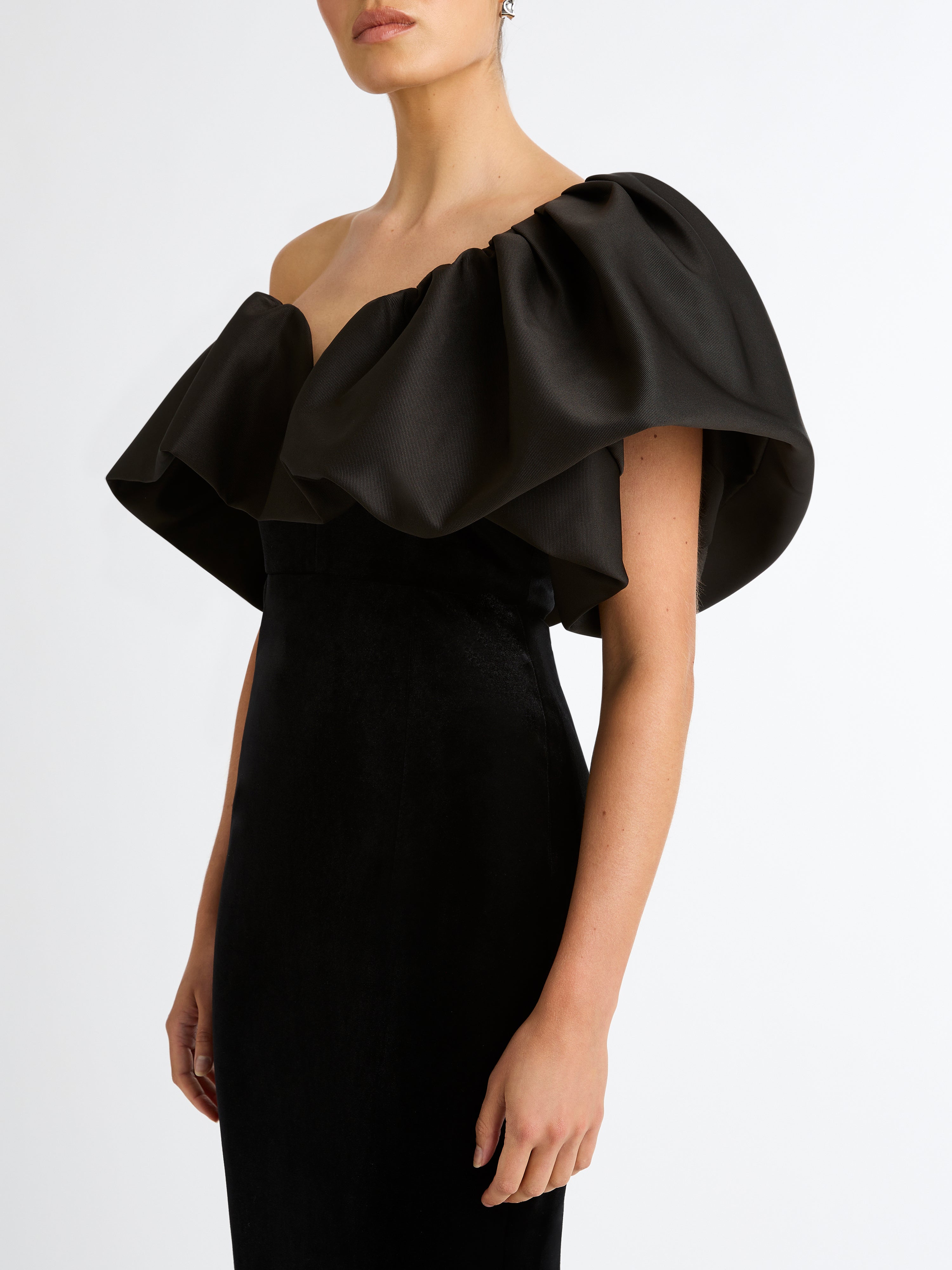 Moonlight Gown Black Velvet Evening Dress SHEIKE