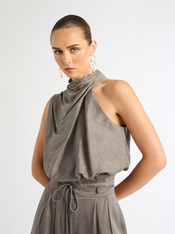 SOFIA TOP IN TAUPE DETAILED IMAGE