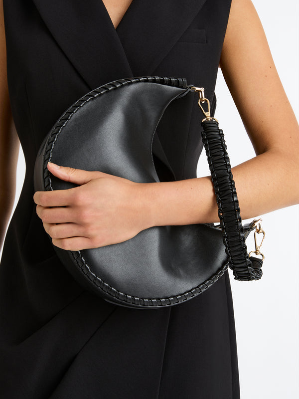 SHEIKE Moonlight Bag Black 1006709 Model Image