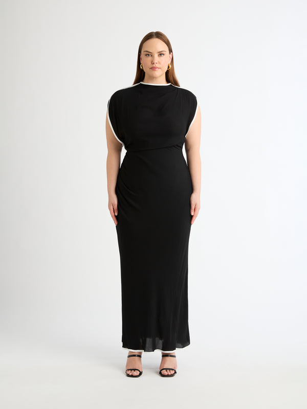 ISABELLA MAXI DRESS BLACK FRONT IMAGE SOPHIA