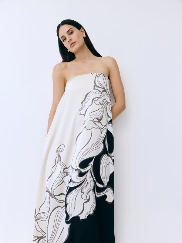 SHEIKE Tommie Maxi Dress Floral 1007007 Campaign Image